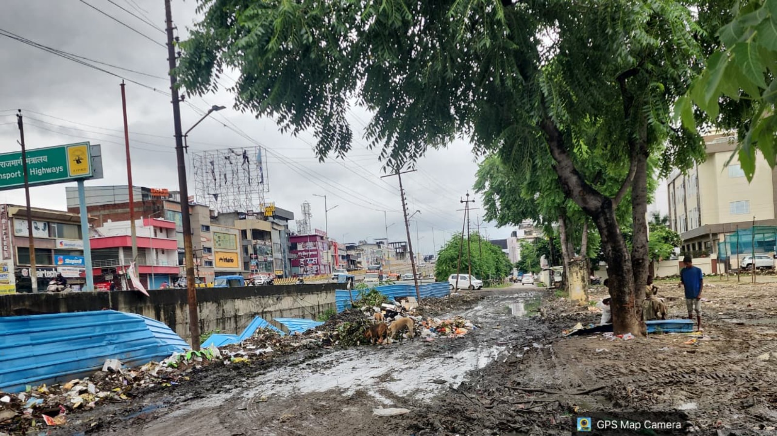 पर्दे में रहने दो, परदा ना उठाओ!