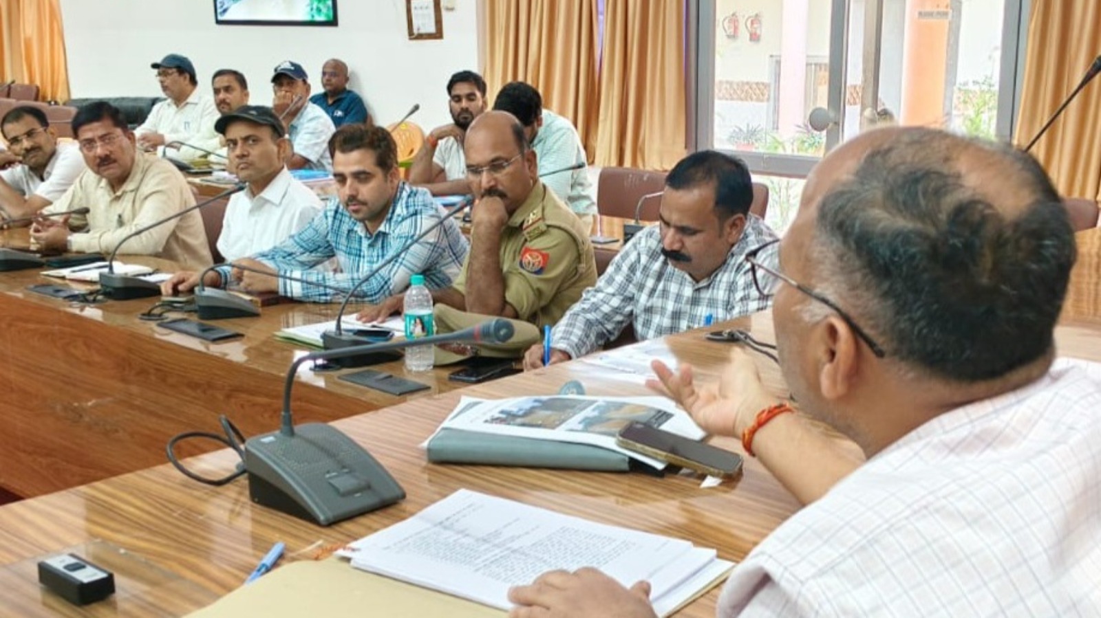 अभियान चला कर सड़कों को किया जाय गड्ढा मुक्त- वागीश शुक्ला