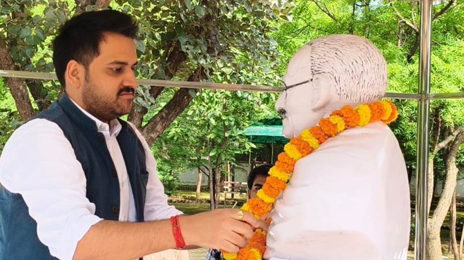 गांधी जी के संघर्ष, विचारों एवं आदर्शों को आत्मसात करना ही उनके प्रति सच्ची श्रद्धांजलि: चर्चित गौड़