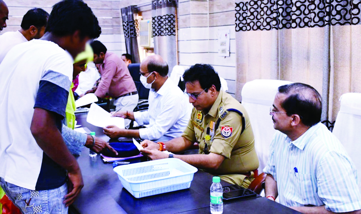 सदर तहसील में डीएम-एसएसपी ने सुनीं फरियादें