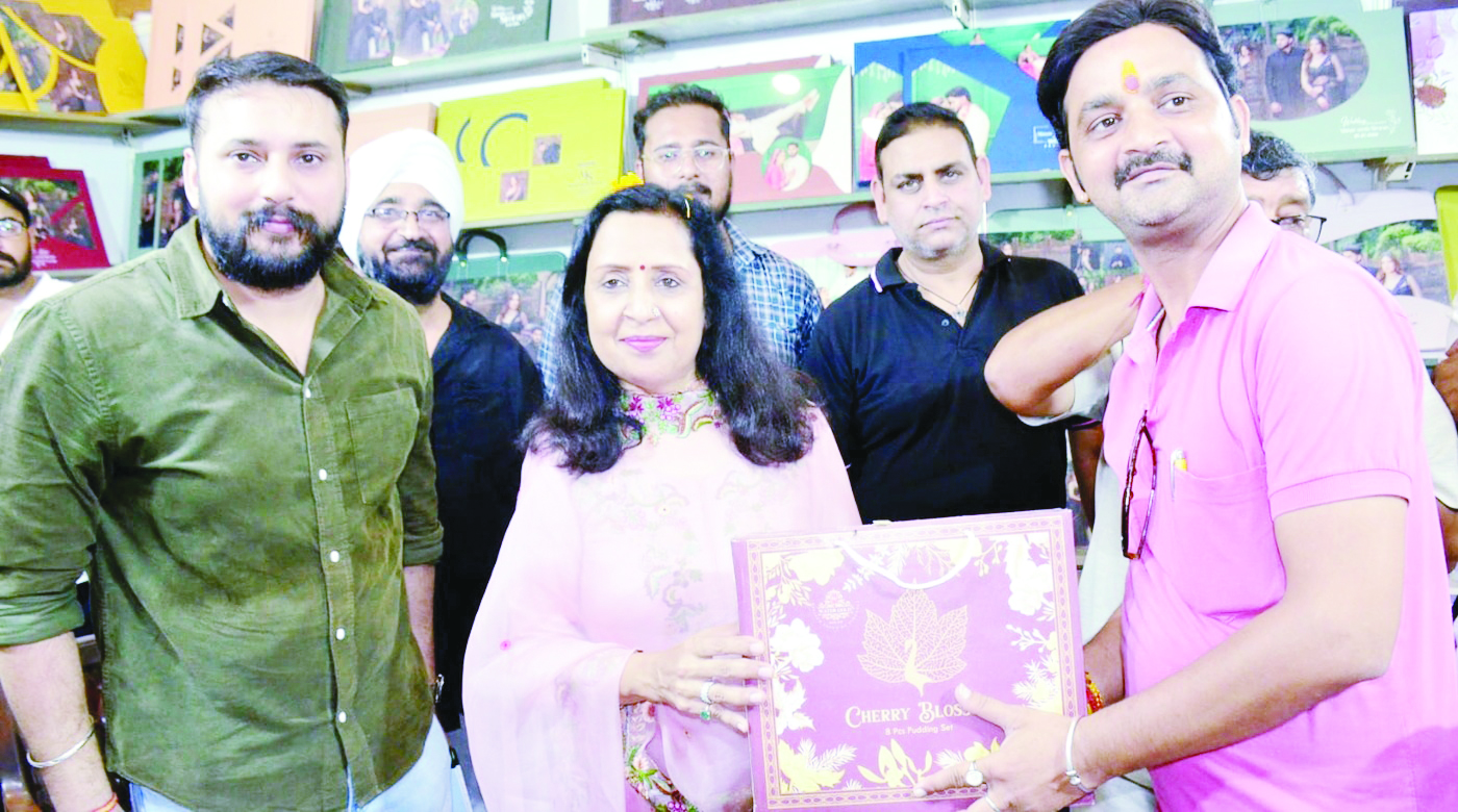 फोटोग्राफी सिर्फ पेशा नहीं, यादों को जिंदगी भर संजोने की कला