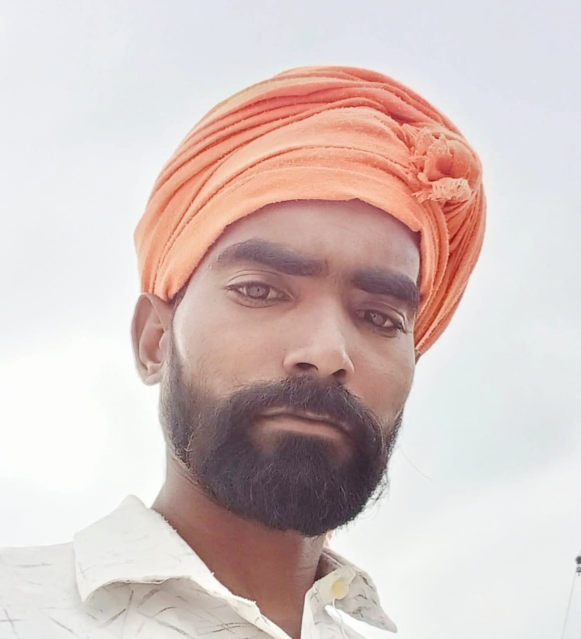 मजदूर ने फांसी लगाकर दी जान