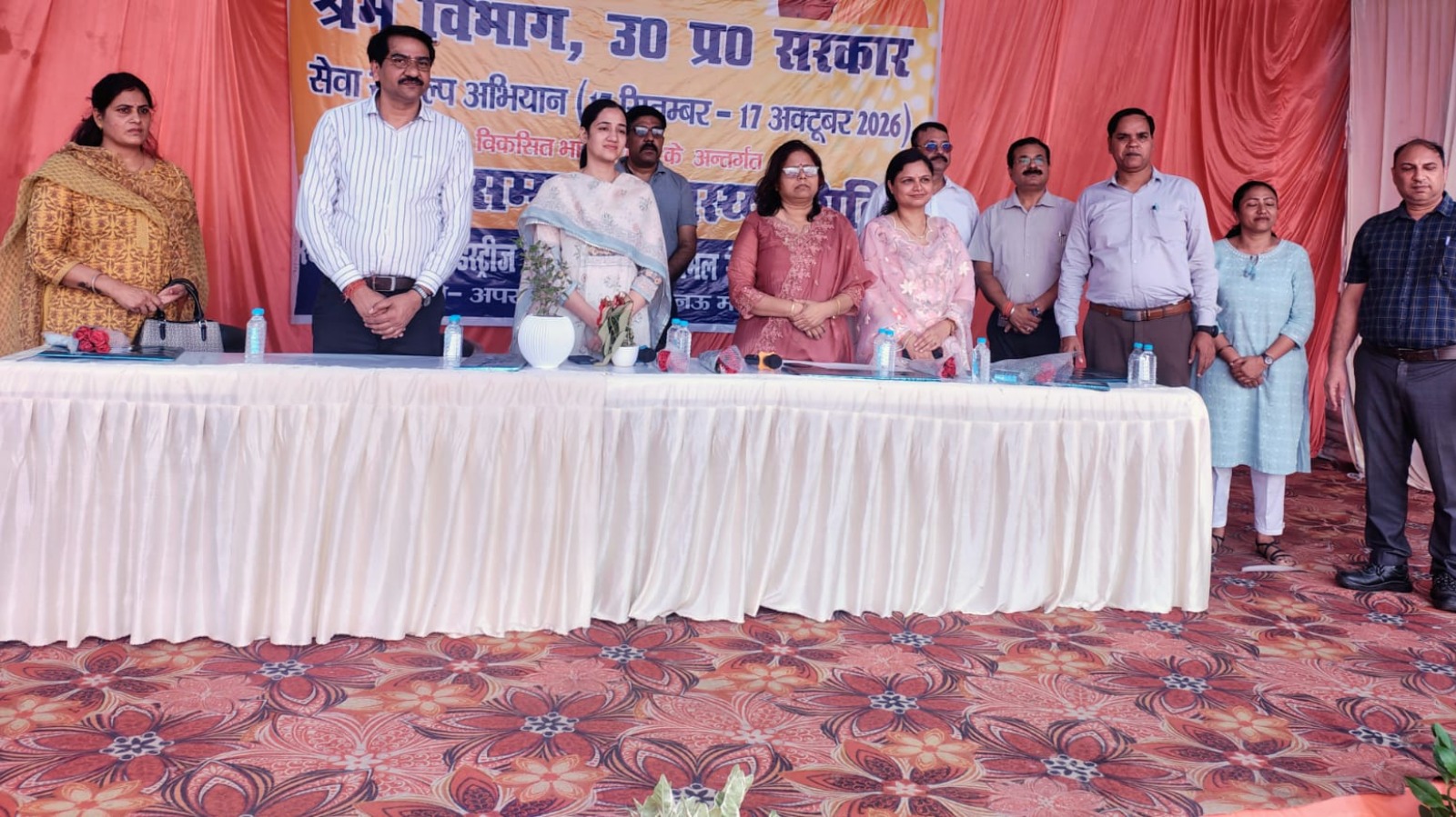 ऐशबाग में श्रमिकों के लिए किया गया स्वास्थ्य परीक्षण शिविर का आयोजन