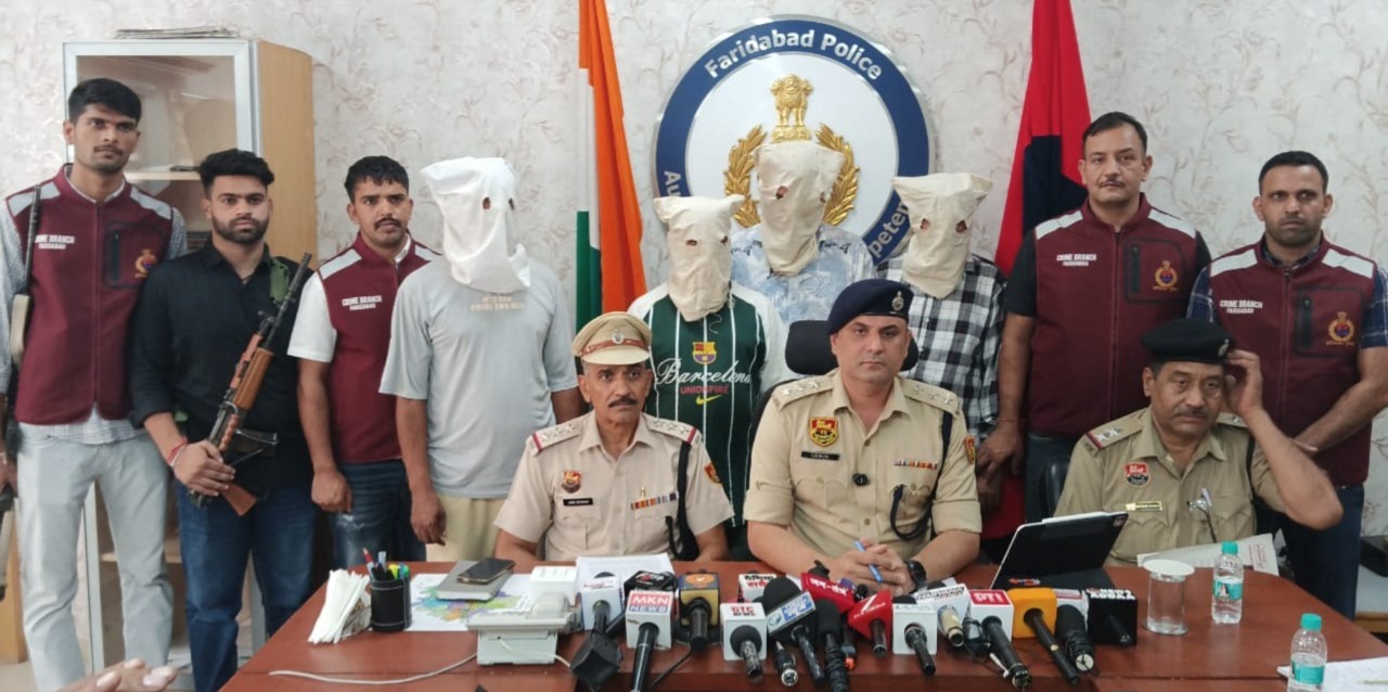 पूर्व सरपंच के घर 1.04 करोड़ की डकैती का मास्टरमाइंड निकला पड़ोसी, यूपी से बुलाए थे 7 बदमाश