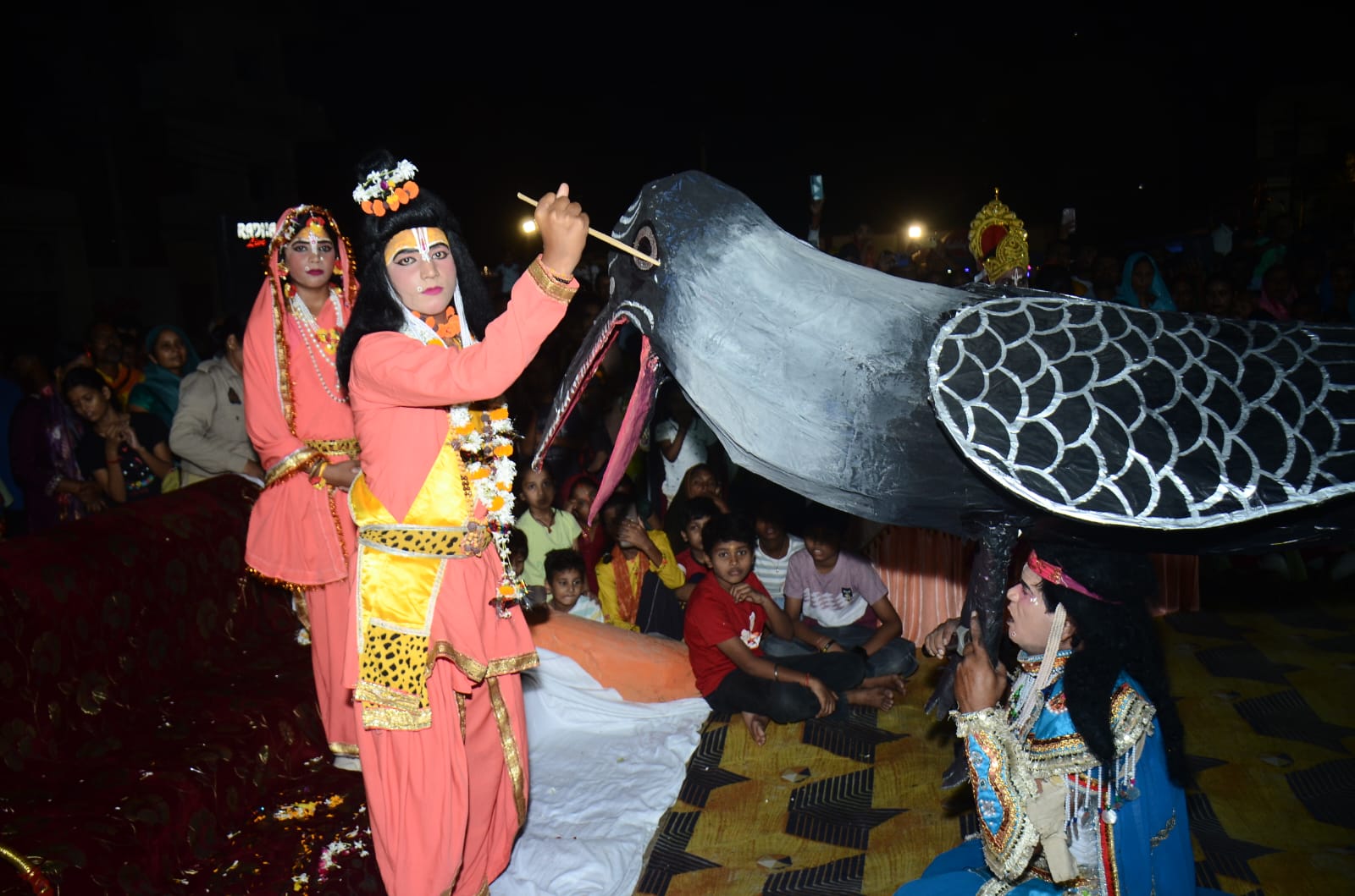 राम लीला में जयंत नेत्र भंग, माता अनुसूइया-सीता संवाद, अत्रि-श्रीराम संवाद, विराध राक्षस वध का हुआ मंचन