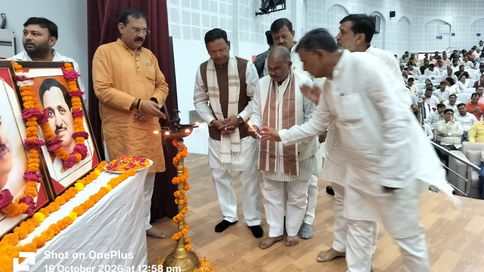 शिक्षक विद्यार्थी नहीं, राष्ट्र का भविष्य गढ़ते हैं : पंकज चौधरी