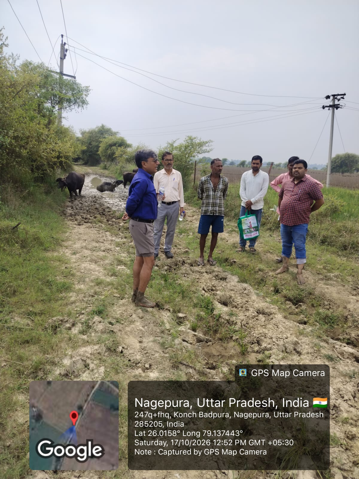 डीएम के निर्देश पर श्मशान घाट के रास्ते का निर्माण तत्काल शुरू हुआ