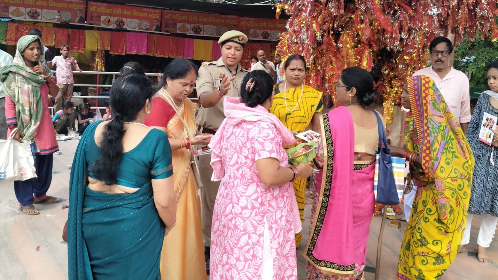 मिशन शक्ति के तहत महिलाओं व बालिकाओं को किया जागरूक