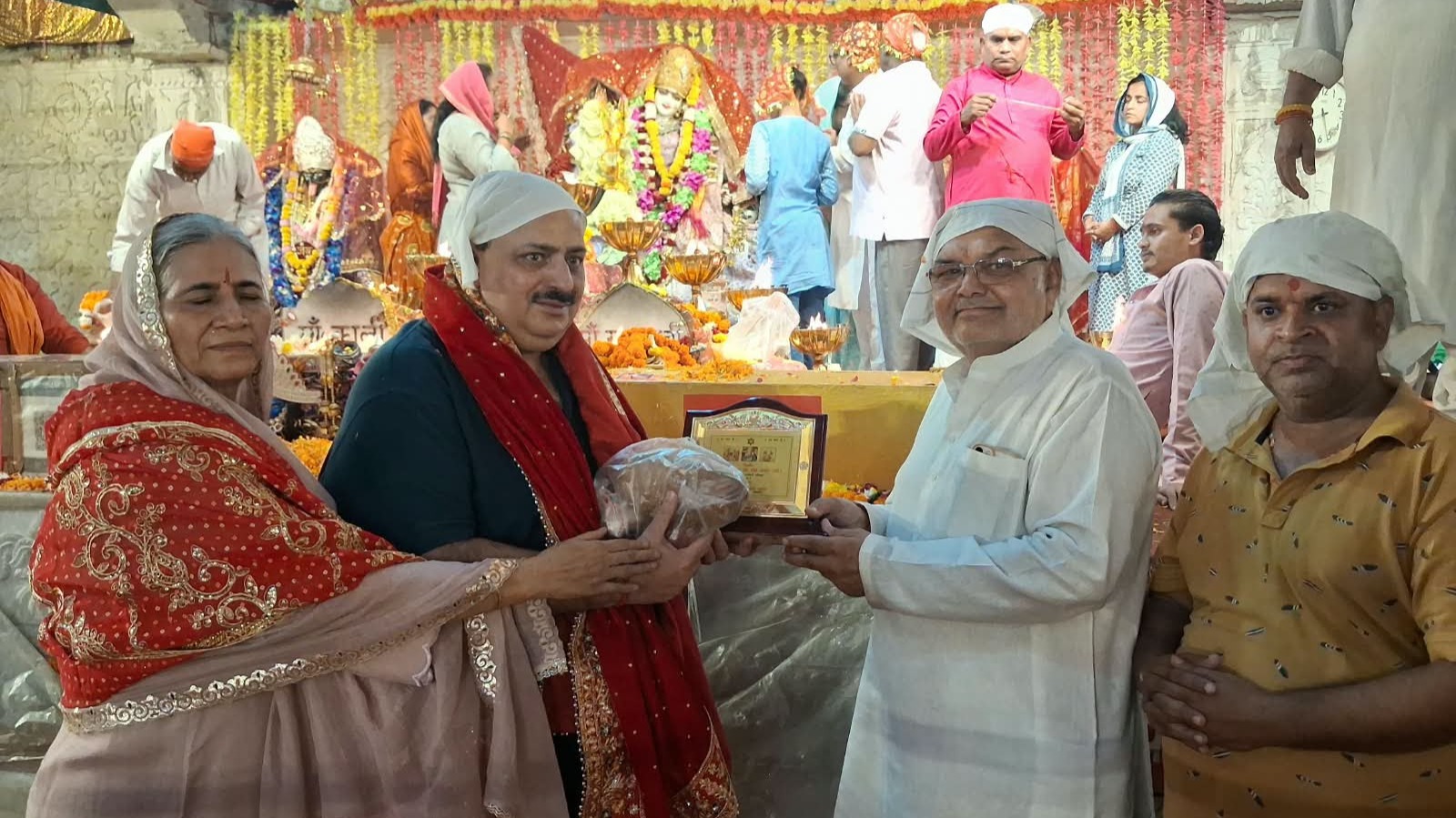मां कालरात्रि की पूजा-अर्चना कर सुख-शांति की कामना की
