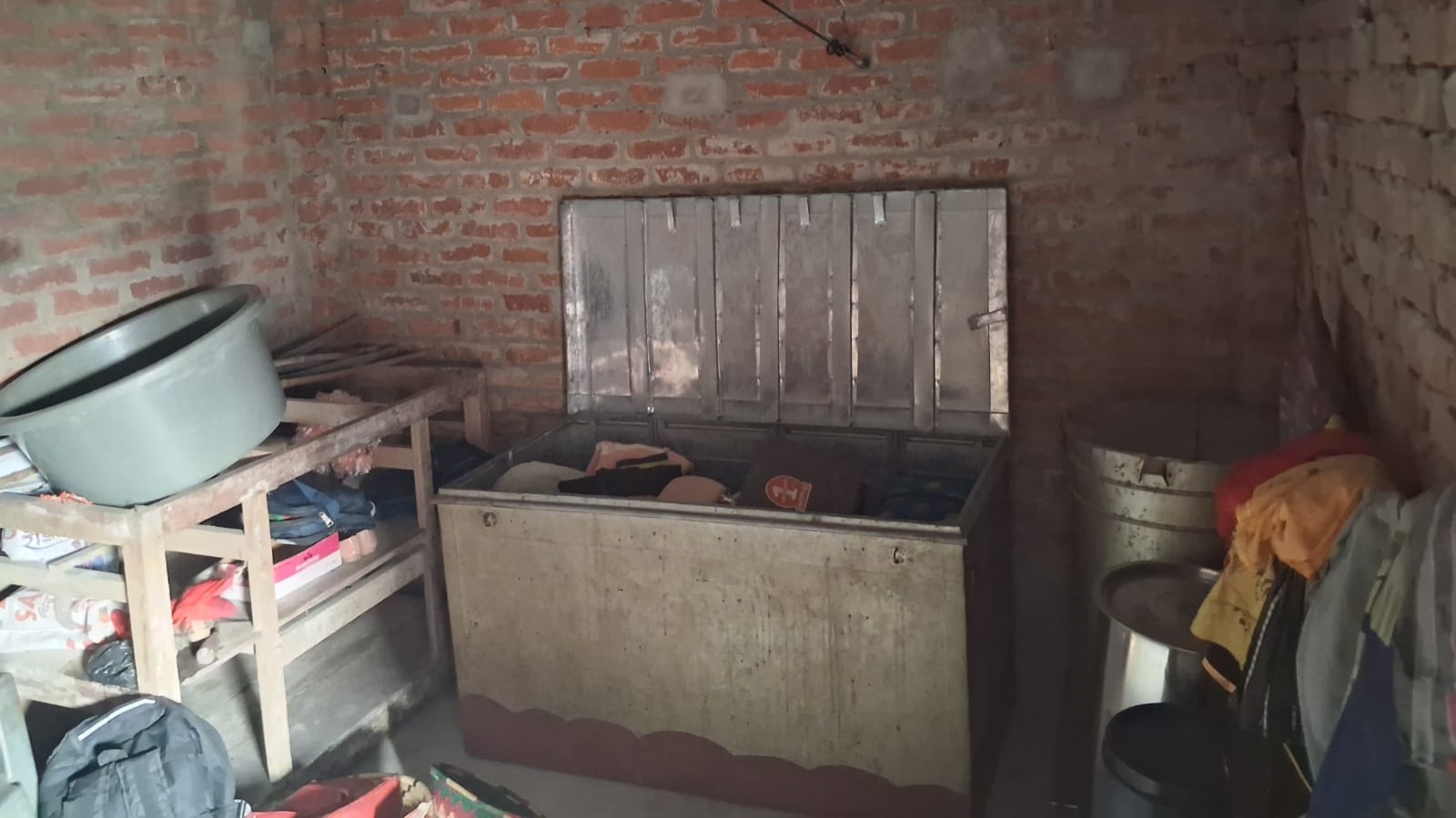 जलालपुर में चोरों के हौसले बुलंद, बड़ागांव भरौली में तीसरी चोरी से मचा हड़कंप
