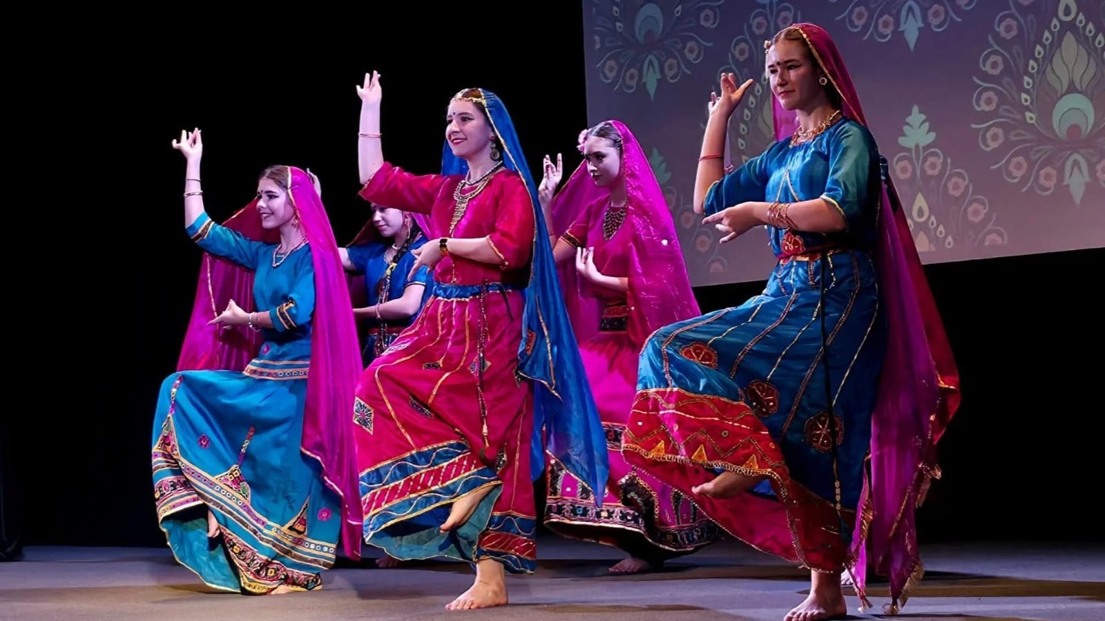 अयोध्या का वैभव सात समन्दर पार, रूसी बोले- दोनों देशों को जोड़ रही श्री राम की लीला