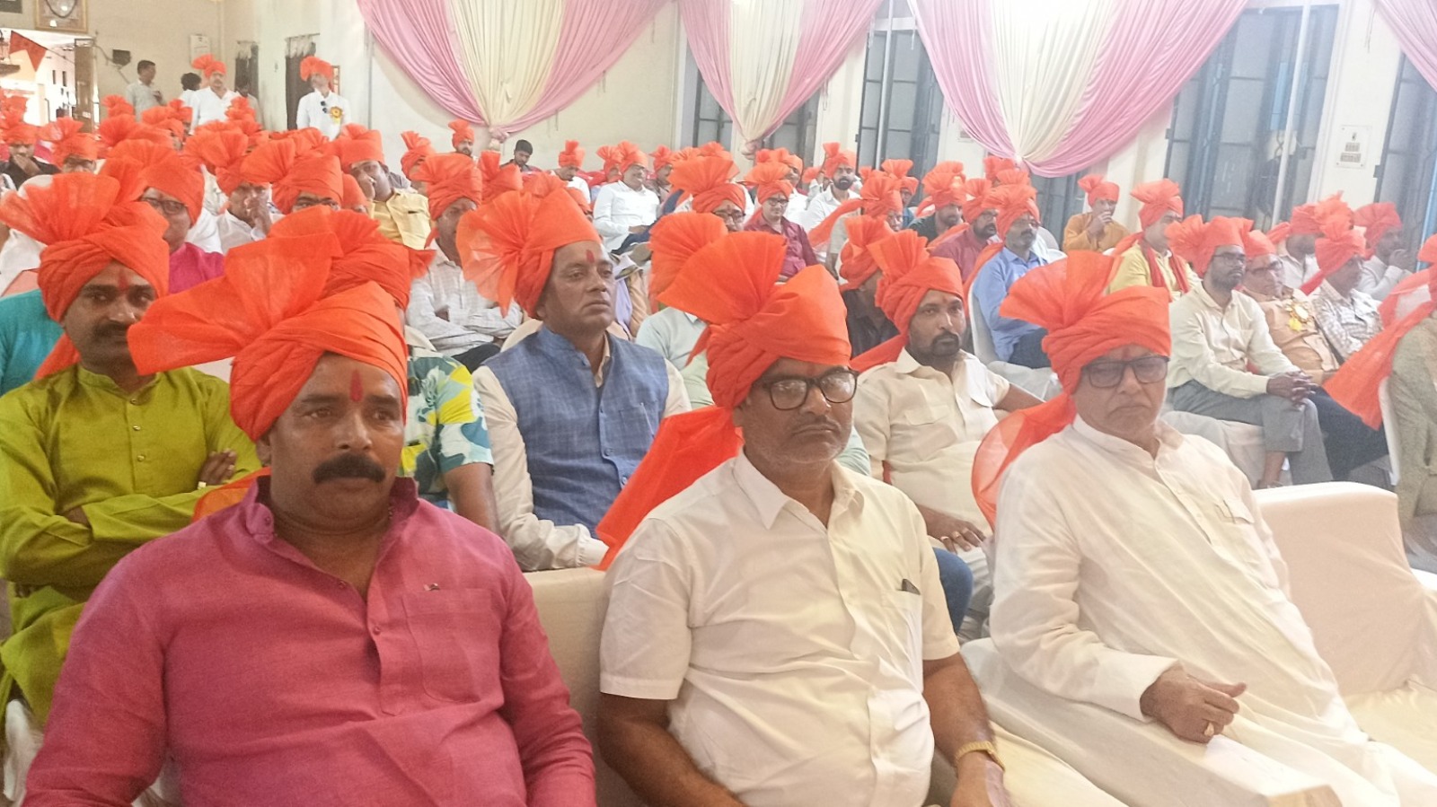 क्षत्रिय सेवा एवं उन्नयन ट्रस्ट ने किया शस्त्र पूजन, सामाजिक एकता का लिया संकल्प
