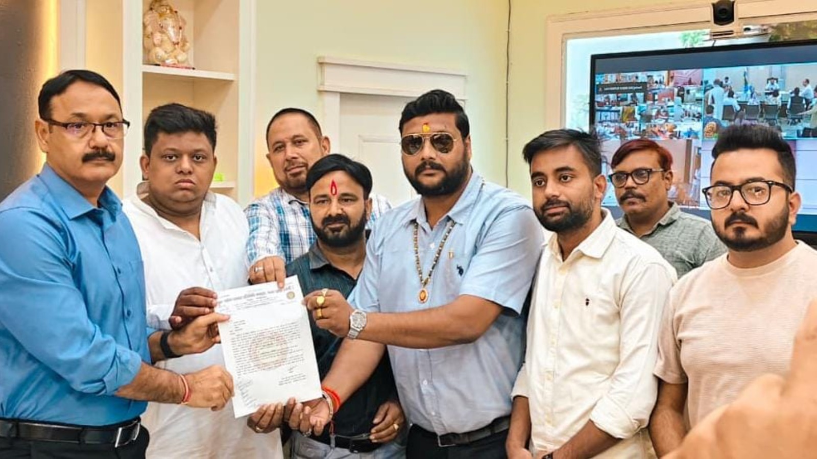 सीलिंग-ध्वस्तीकरण पर रोक लगे, दोषी अफसरों की तय हो जवाबदेही