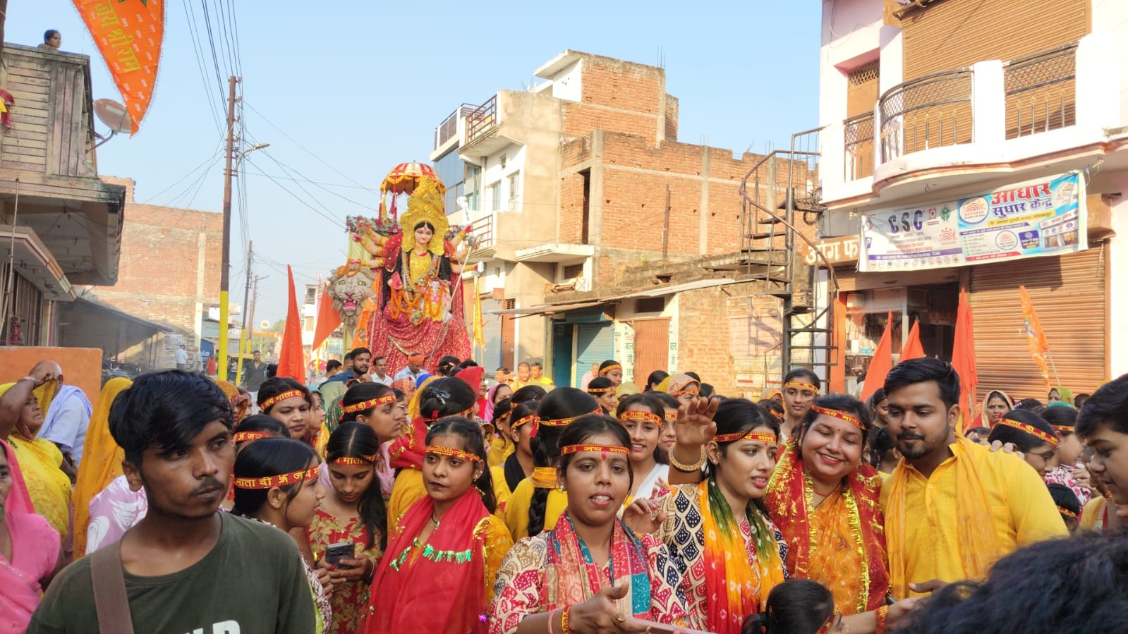 धूमधाम के साथ हुआ मूर्तियों का विसर्जन