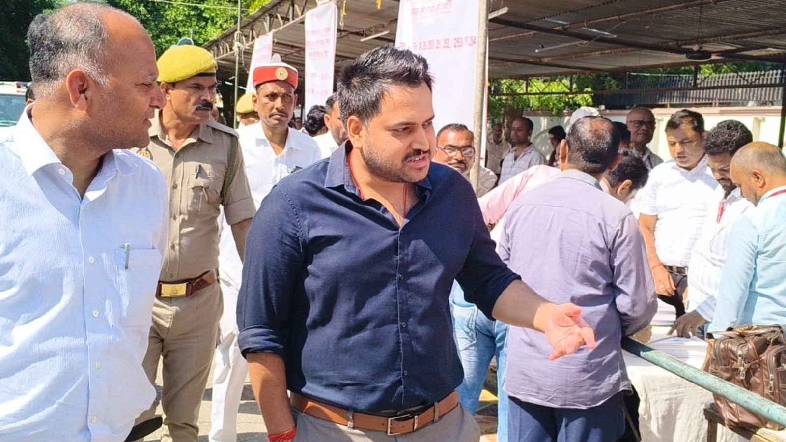 निर्वाचन आयोग के निर्देशों का कड़ाई से करें अनुपालन: चर्चित गौड़