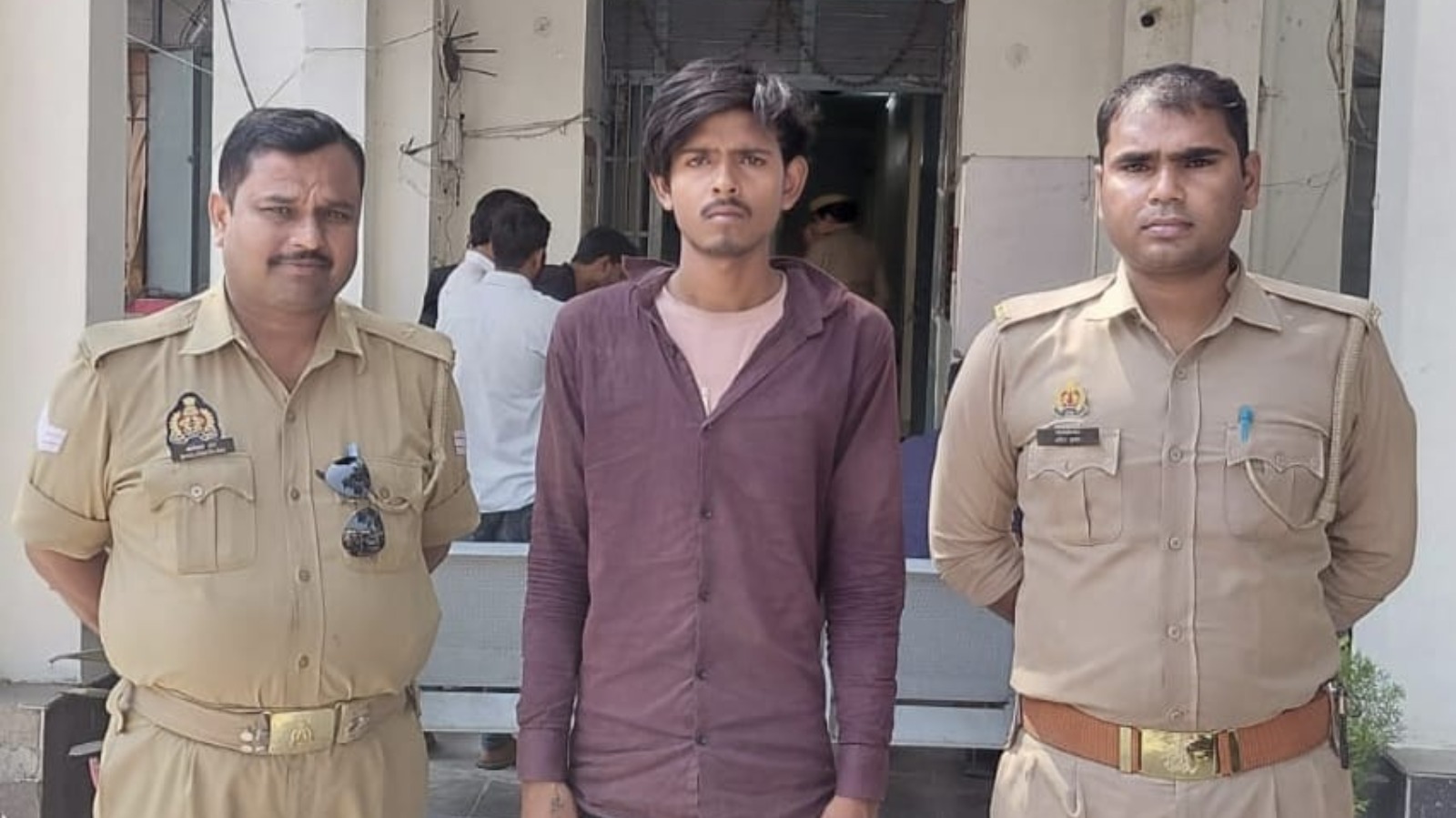 जिला बदर होने के बाद भी चोरी-छिपे लखनऊ में आ रहा था आरोपी