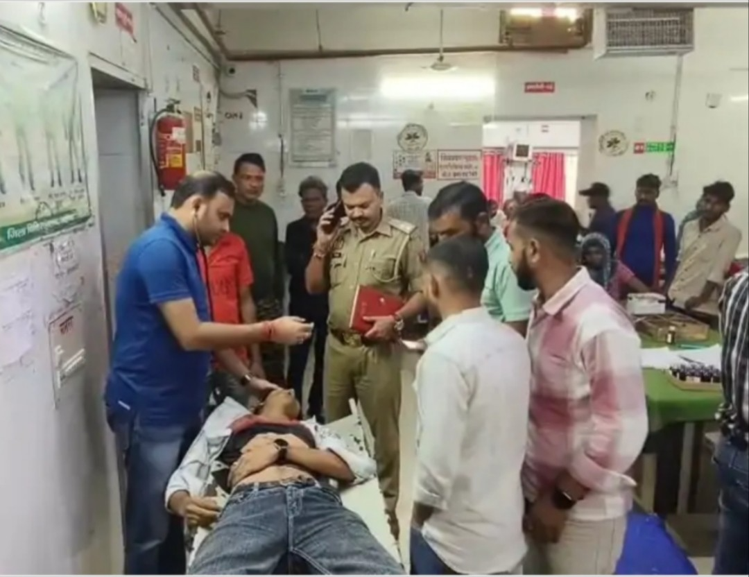 बुंदेलखंड एक्सप्रेसवे की सर्विस लाइन पर दर्दनाक हादसा, मां-बेटे और मौसी की मौत