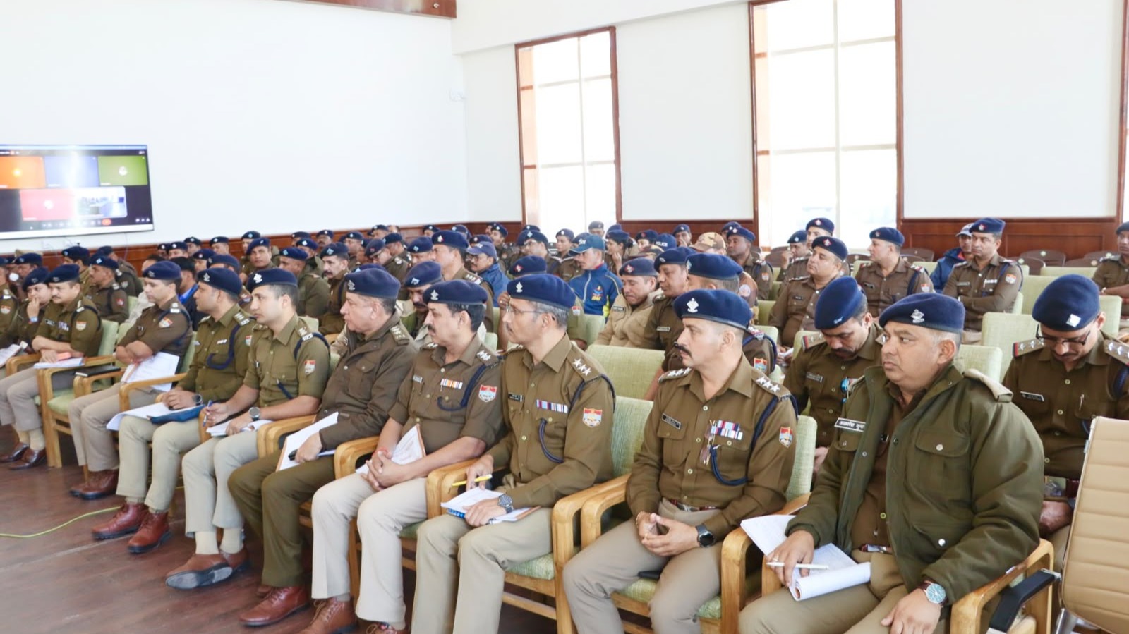426 सवालों और विपक्ष के घेराव के बीच आज से शुरू होगा विधानसभा सत्र