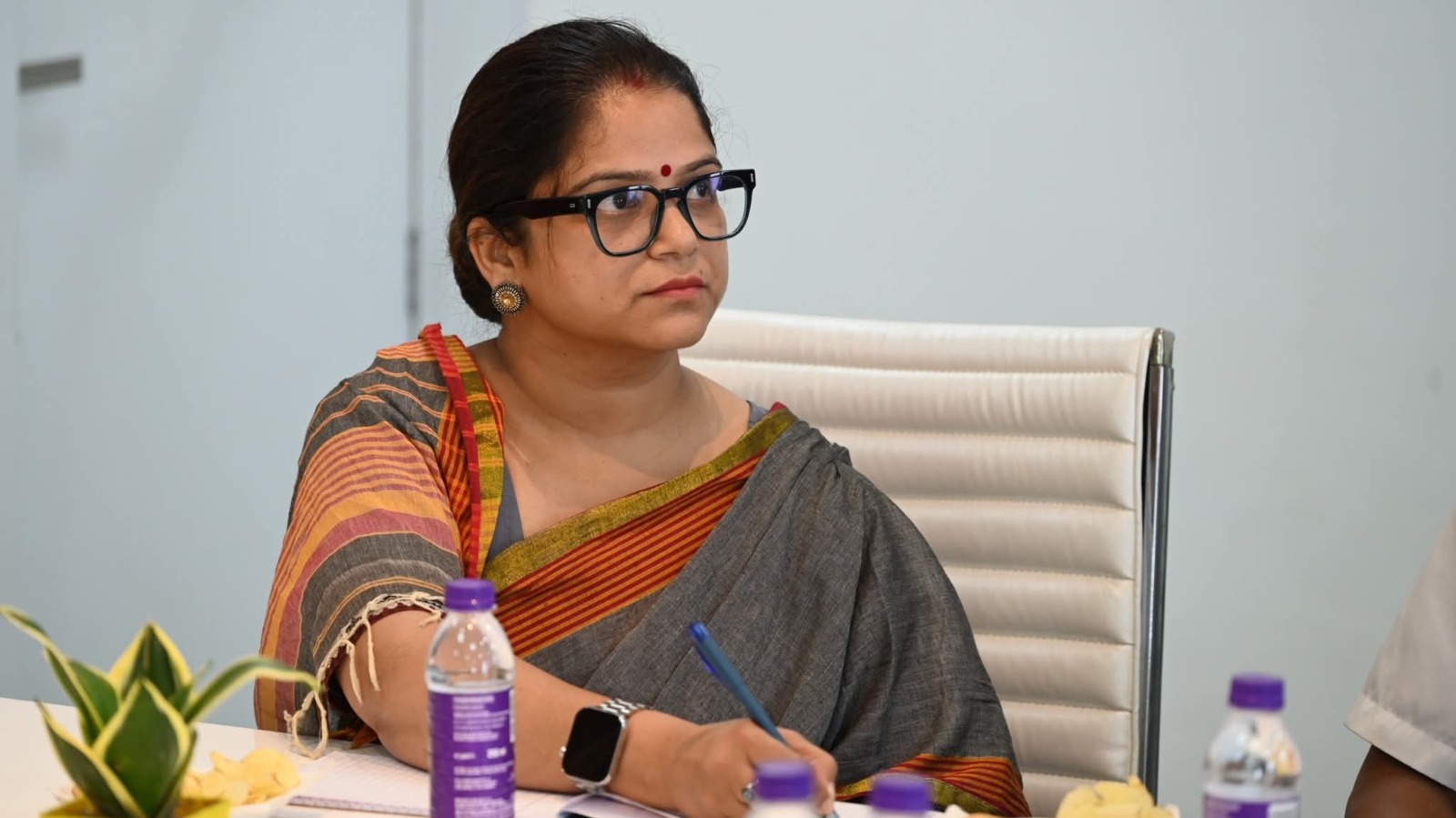 उर्मिला सनावर की गिरफ्तारी पर कांग्रेस ने उठाए सवाल