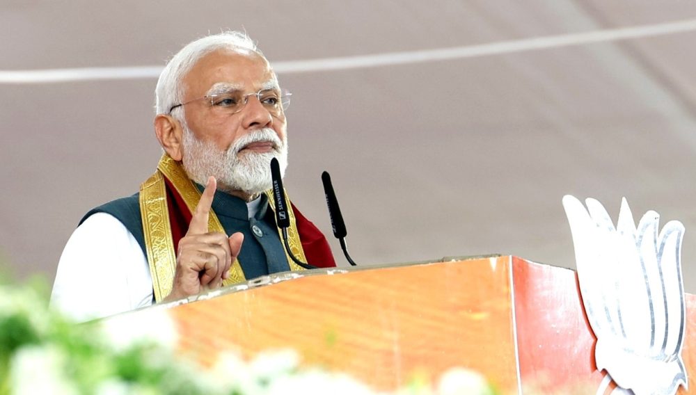 चुनावी माहौल में ऐसे दावों और प्रतिदावों के बीच सच क्या है, यह मतदाताओं के लिए अहम सवाल बना हुआ है।