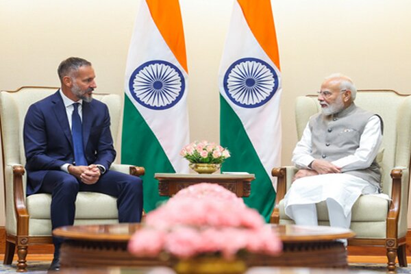 PM Modi से मिले प्रिंस रहीम आगा खान V, हेल्थकेयर से महिला सशक्तिकरण तक हुई अहम चर्चा