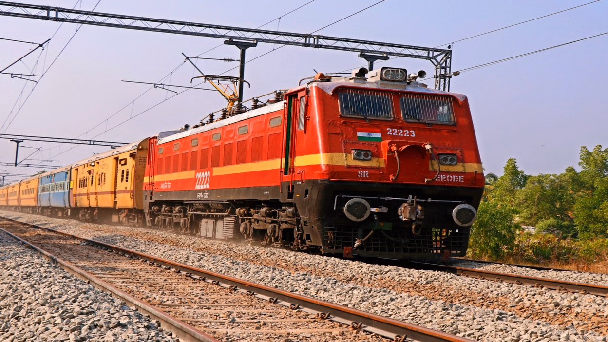 प्रयागराज-निजामुद्दीन के बीच चलेगी विशेष ट्रेन